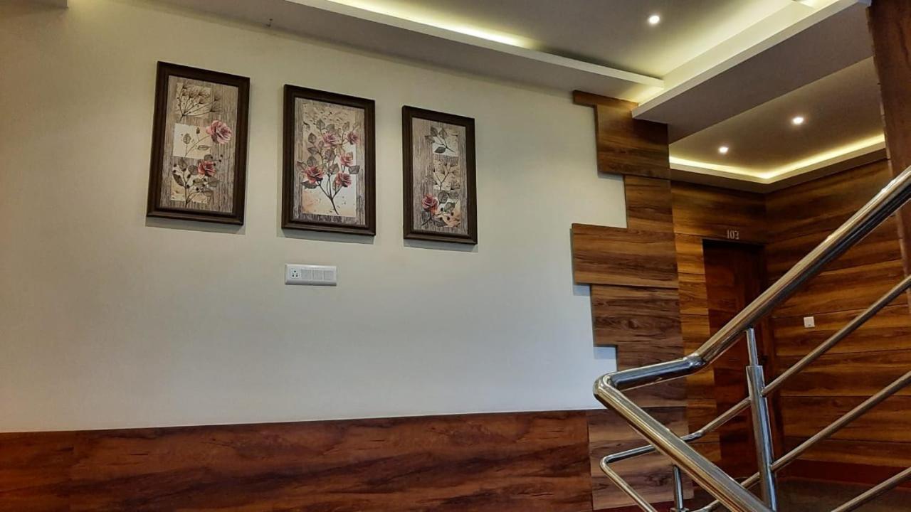 Hotel Royal City Siliguri Exterior photo