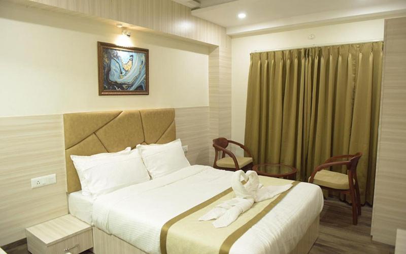 Hotel Royal City Siliguri Exterior photo