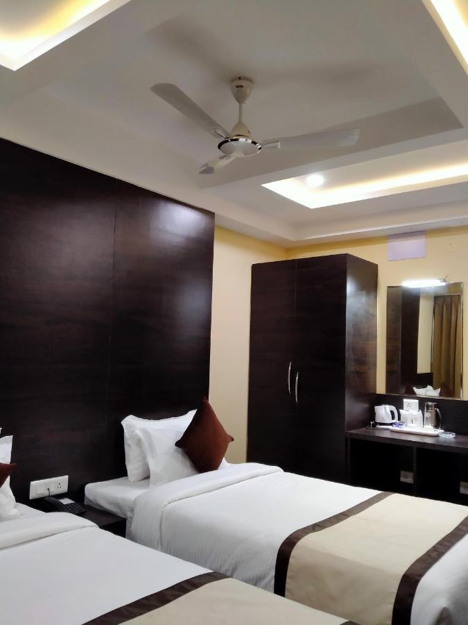 Hotel Royal City Siliguri Exterior photo