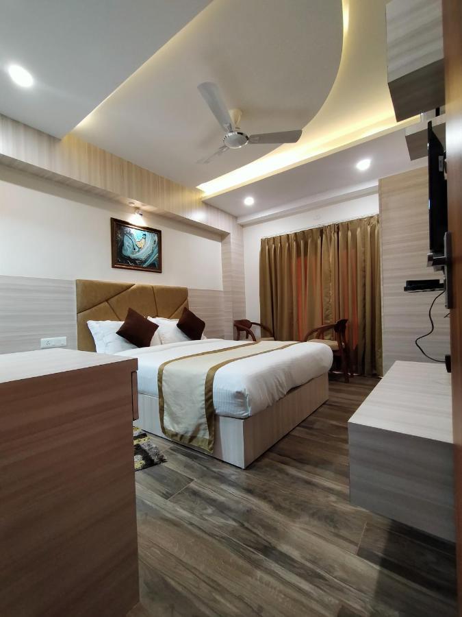 Hotel Royal City Siliguri Exterior photo