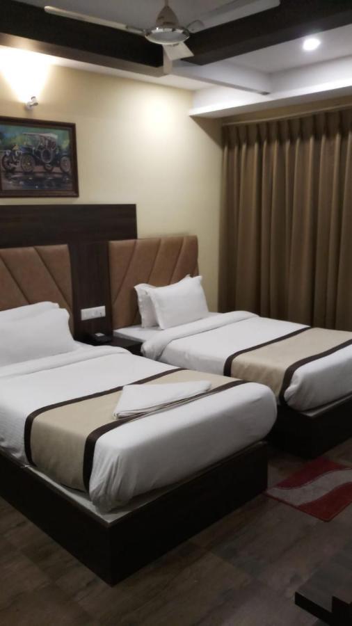 Hotel Royal City Siliguri Exterior photo