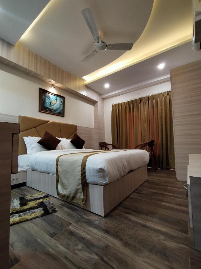 Hotel Royal City Siliguri Exterior photo